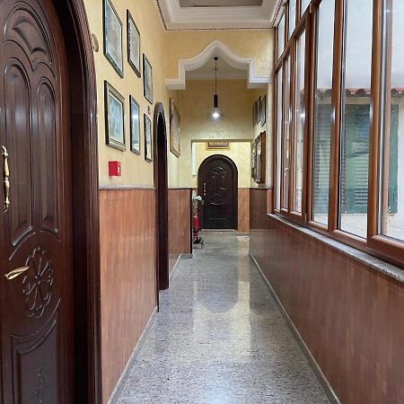 Hotel Mignon Наполи Екстериор снимка