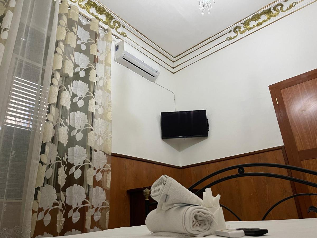 Hotel Mignon Наполи Екстериор снимка