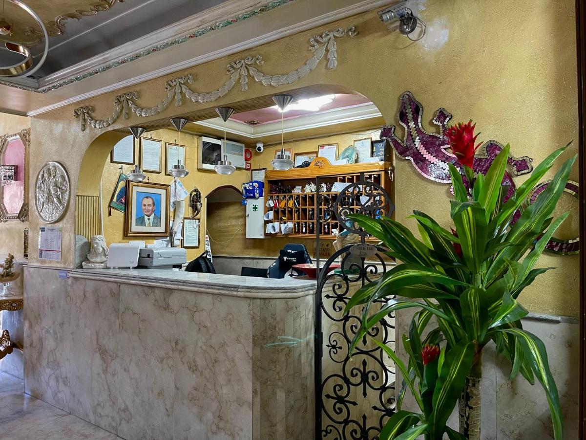 Hotel Mignon Наполи Екстериор снимка
