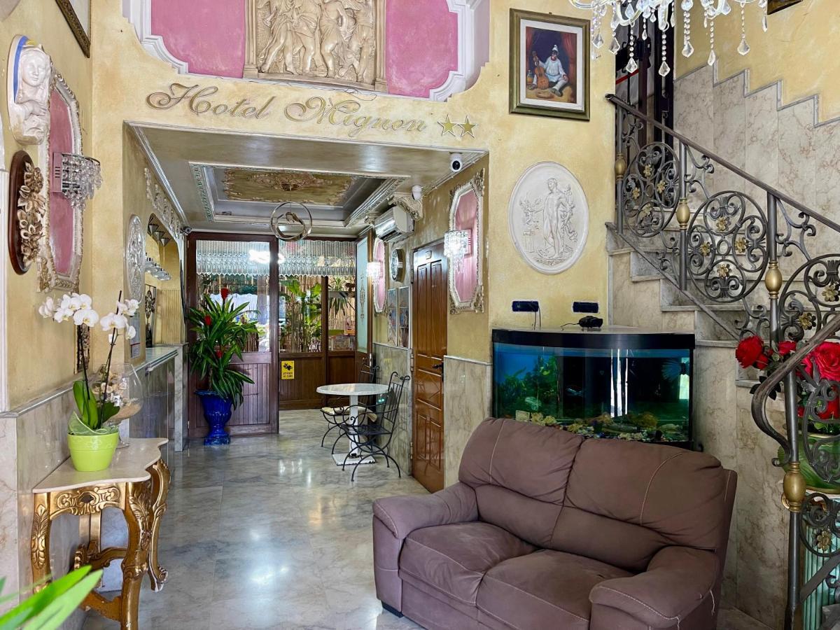 Hotel Mignon Наполи Екстериор снимка