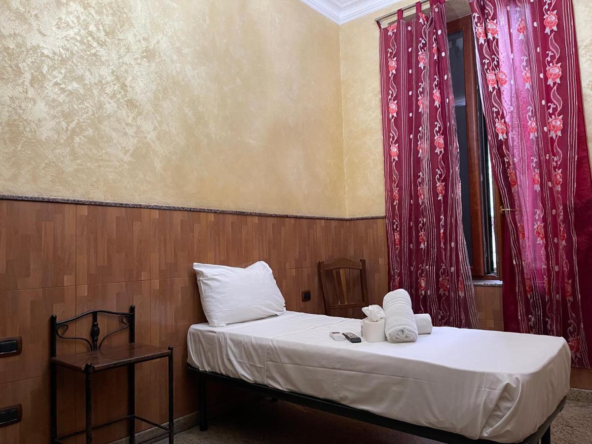 Hotel Mignon Наполи Екстериор снимка